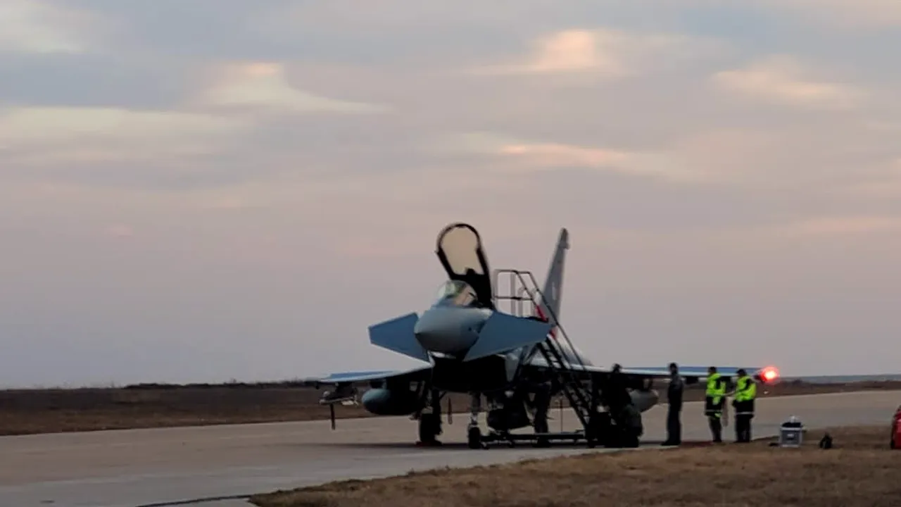Italia dublează numărul de avioane supersonice Eurofighter care operează deja în România