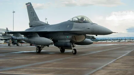 Primul F-16 bulgăresc, livrat cu DEFECT de fabricație. Avionul de război nu poate fi pilotat. Cine plătește pentru această eroare