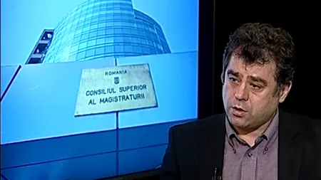 Cum am dat 4 milioane de euro pe niște Coduri care pică la Curtea Constituțională. Dumbravă: „E clar că avem o problemă, ori în zona redactorilor, ori a CCR. Deocamdată, Curtea are dreptate