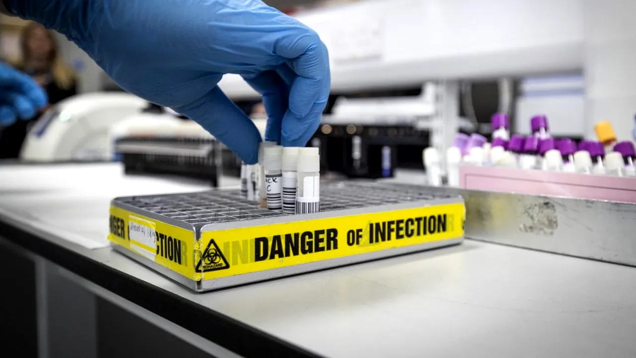 COBAI UMANI. Mai mulți medici din Rusia, OBLIGAȚI să testeze personal un tratament pentru COVID-19