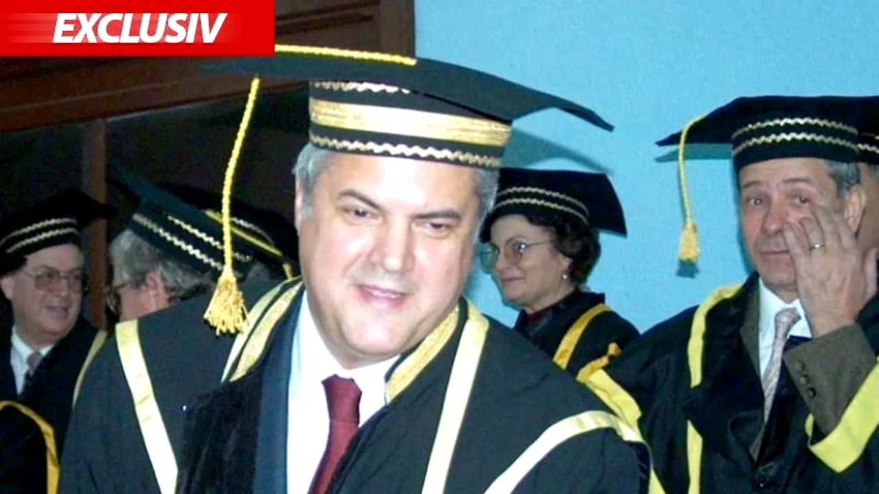 Condamnat definitiv pentru corupție, Adrian Năstase ține prelegeri studenților la drept. 