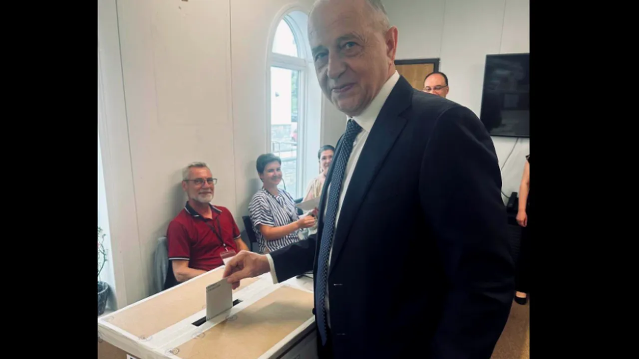 Mircea Geoană a votat la o secție din Washington: 