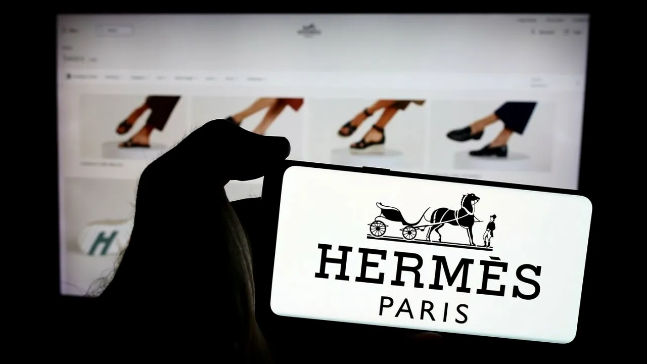 Pe măsură ce BITCOIN crește, mărcile de lux trec la acceptarea plăților cu cripto