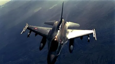 Turcia trimite avioane militare la frontiera cu Siria, după ce elicopterele siriene s-au apropiat de graniță