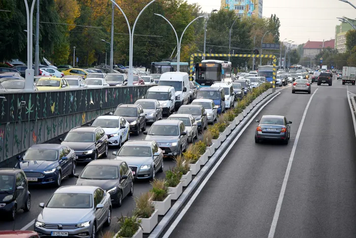 Piața auto din România, în cădere liberă. Cu cât au scăzut înmatriculările de mașini în luna lulie. Unde s-au consemnat creșteri