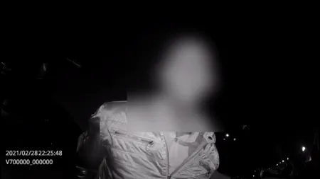 Scandal într-un tramvai din Arad. Adolescent de 17 ani, bătut și scuipat de un bărbat beat