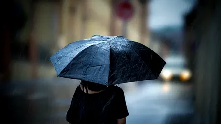 După valul de taxe, mai apare una. Ce este taxa pe ploaie și cine trebuie să o plătească 