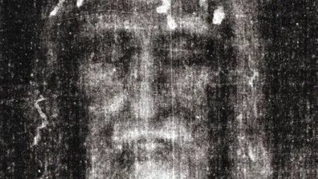 O nouă ipoteză despre răstignirea lui Iisus. Detaliul scos la iveală de o analiză a Giulgiului din Torino