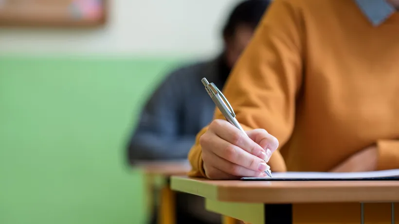 8 ȘTIRI DE LA ORA 8. Ministrul Educației a anunțat cum se vor desfășura examenele naționale, de la sfârșitul anului școlar