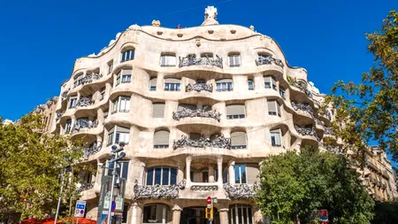 Povestea femeii care trăiește de 40 de ani într-un apartament din Casa Milà, o capodoperă a lui Gaudi din Barcelona
