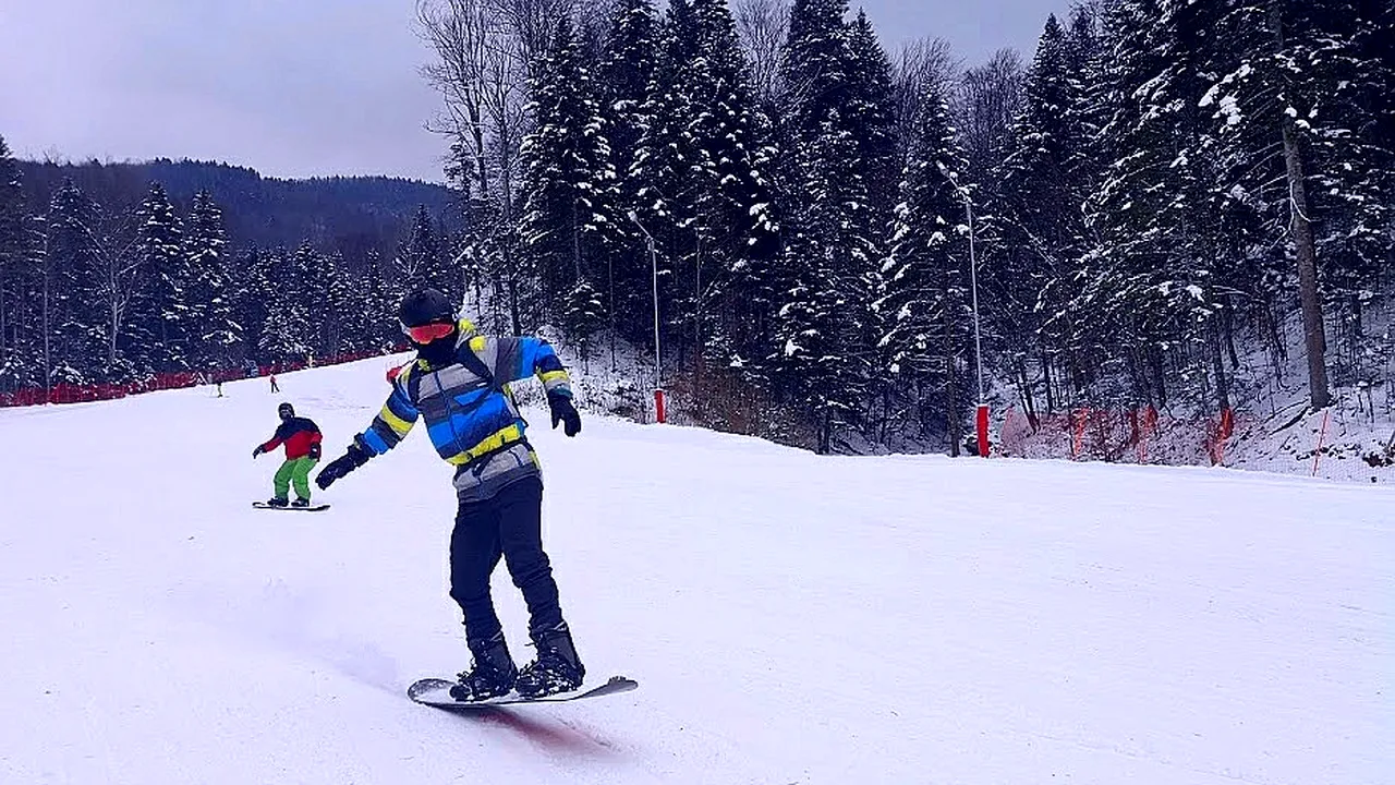 S-a deschis Pârtia Nemira din Slănic Moldova!
