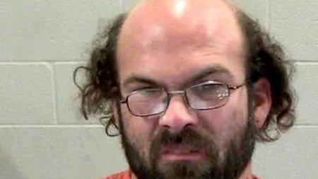 Surpriza avută de un pedofil, după ce a mers sute de kilometri pentru a întreține relații intime cu o minoră. Cine îl aștepta la capătul „tunelului