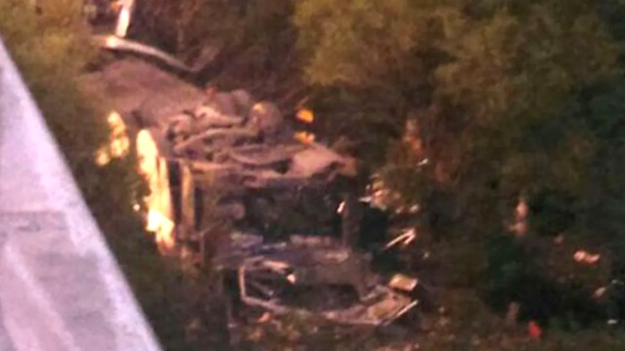 Tragedie în Argentina: cel puțin 41 de morți după ce un autobuz al poliției a căzut de pe un pod