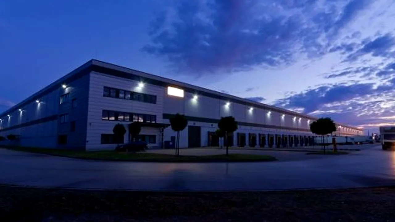 Stocul de spații logistice și industriale va depăși în acest an două milioane mp, jumătate în Capitală