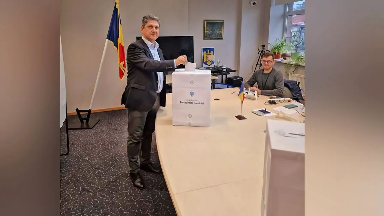 Titus Corlățean a VOTAT în capitala Letoniei: „Nu mai am așteptări. Dați legitimitate populară viitorului Președinte”