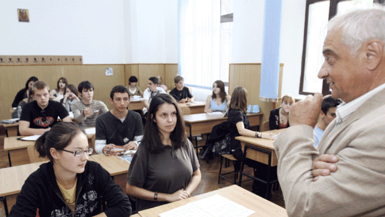 Anunțul lui Pricopie. Vârsta până la care profesorii universitari vor putea preda