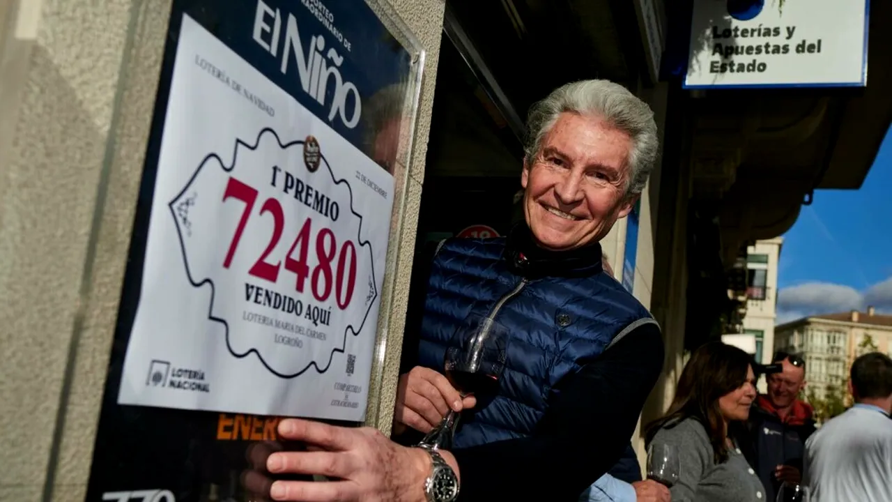 Spaniolii pot câștiga 4.000.000 de euro la tragerea specială a loteriei de Crăciun. Reclama de anul acesta sugerează că banii nu sunt importanți
