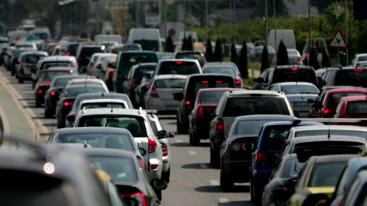 Traficul este infernal spre munte, în ultimul weekend de vacanță! Cum se circulă  pe Valea Prahovei