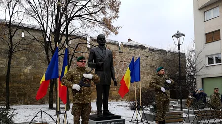 Ce s-ar putea spune despre un ctitor al Marii Uniri? Anul Centenarului a fost unul al DEZBINĂRII. Constantinescu, discurs la inaugurarea statuii lui IULIU MANIU