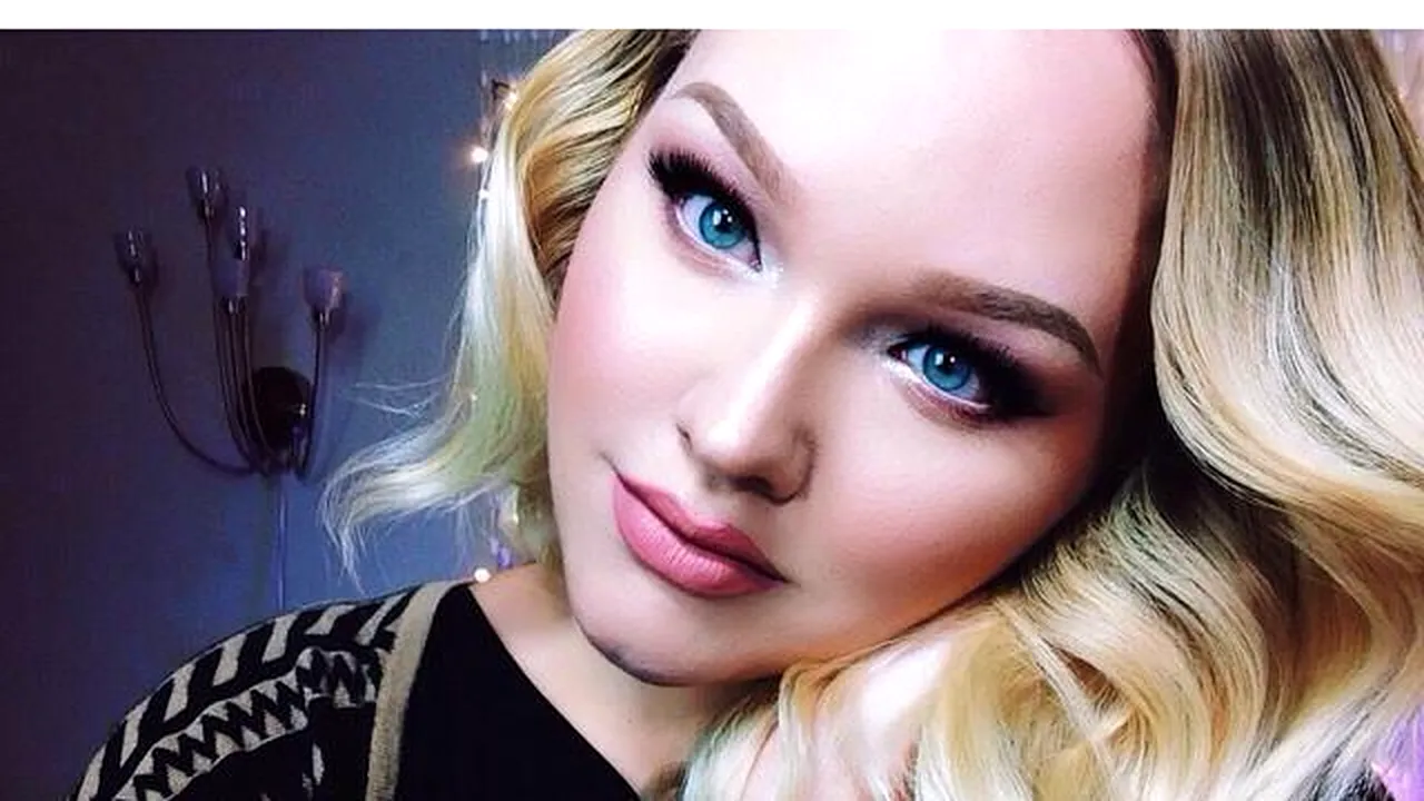 O vedetă a vlogurilor dedicate cosmeticii a mărturisit că este transgender 