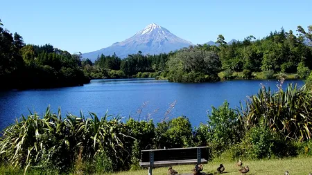 Noua Zeelandă își va concedia ofițerii vamali care au refuzat să se vaccineze anti-Covid 
