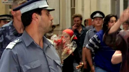 Anchetă la Poliția Transporturi din Gara de Nord, după ce o persoană fără adăpost și-a dat foc în secție