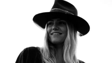 VIDEO | Prima vedetă internațională care confirmă prezența la party-ul lui Elon Musk. Se află deja la Brașov!