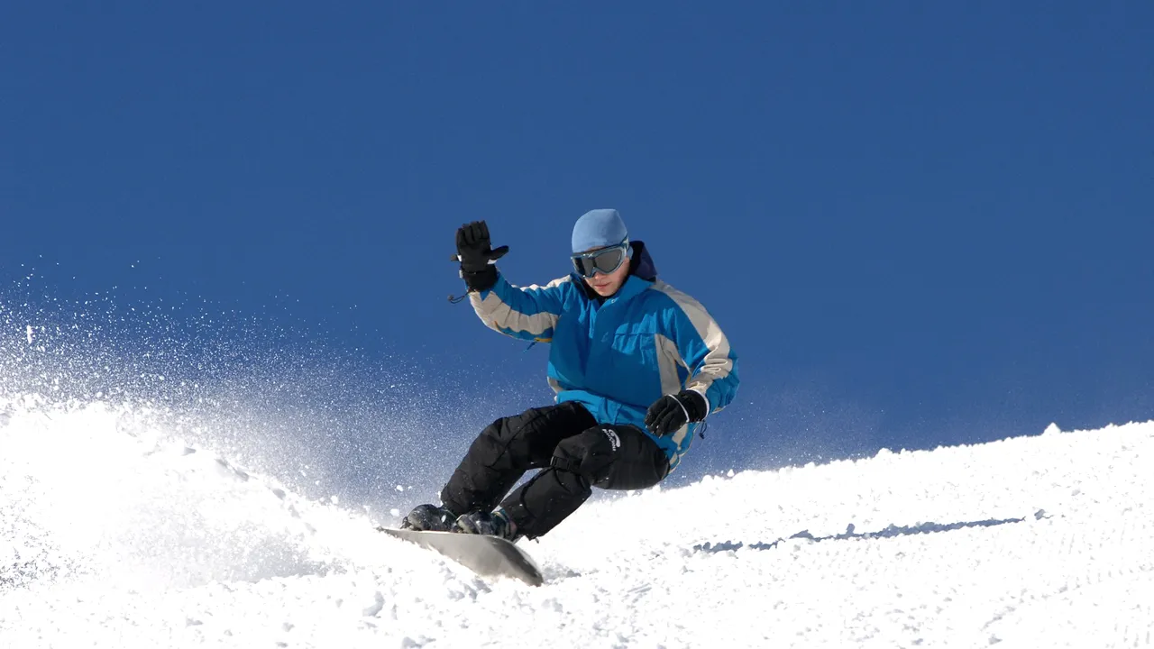 Te-ai accidentat PE PÂRTIE? Ortopedul VEDETELOR îți dezvăluie ce trebuie să faci