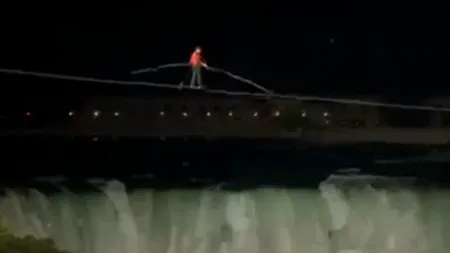 Primul om care a traversat cascada Niagara pășind pe un cablu întins deasupra ei, protagonistul seriei Discovery 