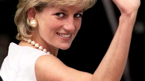 Mărturia cumplită a medicului care i-a acordat primul ajutor prințesei Diana: ”Am văzut splendoarea feței ei intactă”