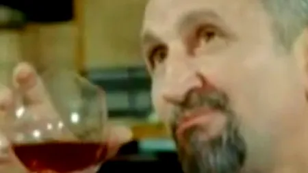 ȘERBAN IONESCU rămâne studentul cu zâmbet timid, iubit de profesorul lui, Amza - Oana Pellea