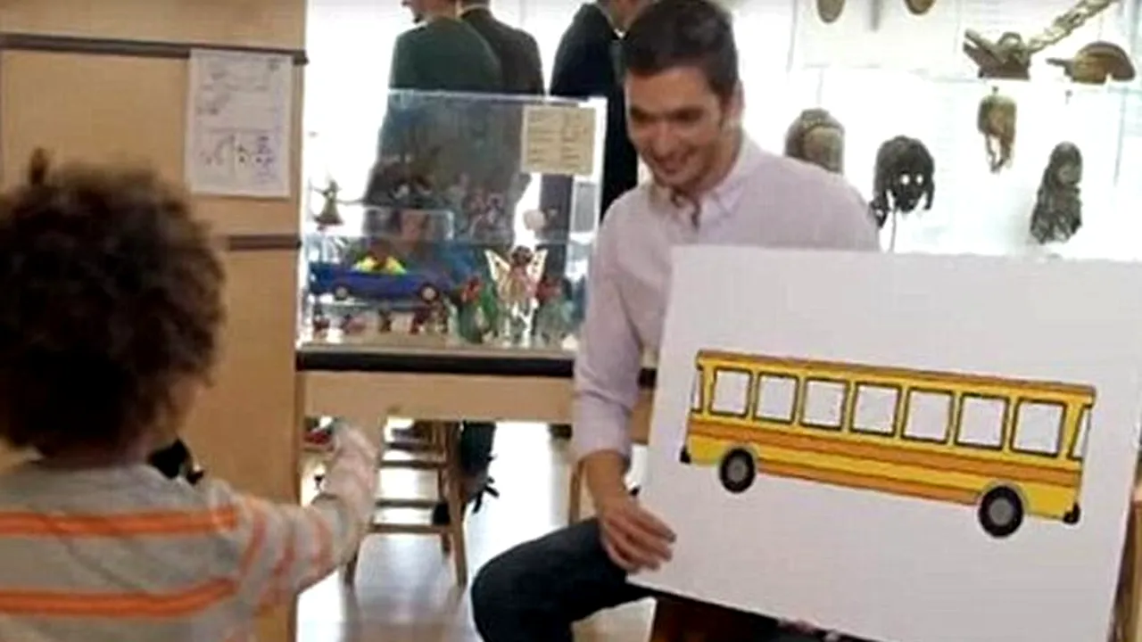 În ce direcție se deplasează autobuzul? Testul imposibil care a generat mii de comentarii pe internet
