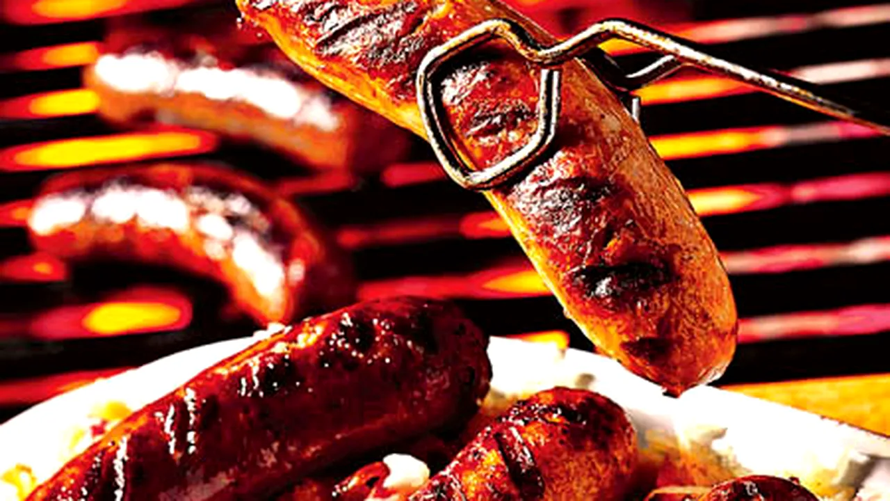 Primul viral din 2017: Cu ce cerere neașteptată de livrare s-a confruntat un restaurant de cârnați