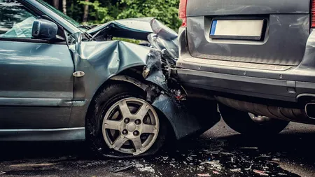 Șoferii de până în 30 de ani cauzează cele mai multe ACCIDENTE, iar prețul polițelor RCA crește