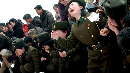 Oficiali nord-coreeni, EXECUTAȚI pentru că nu au ținut doliu după moartea lui Kim Jong-il