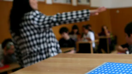 Elevii din Constanța, revoltați pentru că nu mai au voie cu telefoanele mobile în timpul orelor: Dacă ni se iau telefoanele, nu mai putem filma abuzurile