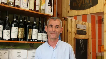 Mica cramă a unui somelier, la o intersecție de București: ”Nu poți iubi România fără să iubești podgoriile ei”