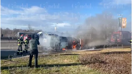 FOTO&VIDEO | O mașină s-a făcut scrum pe DN 1. Pompierii au intervenit de urgență