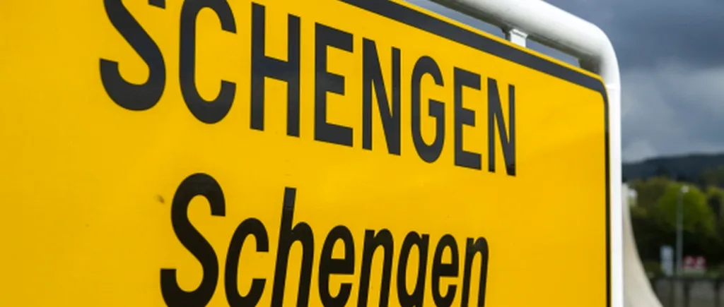Daily Express: România și Bulgaria intenționează să se folosească de criza migranților pentru a intra în Schengen
