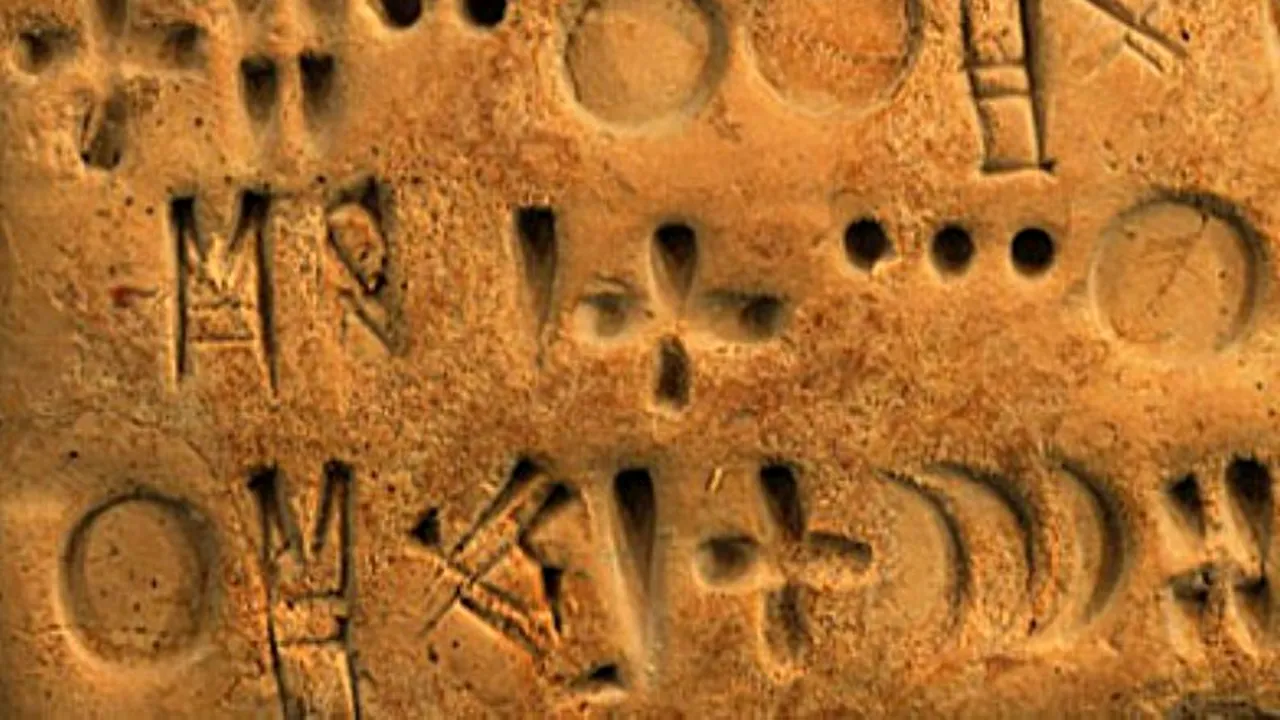 O echipă de cercetători ai Universității Oxford, la un pas de a descifra cel mai vechi sistem de scriere din lume