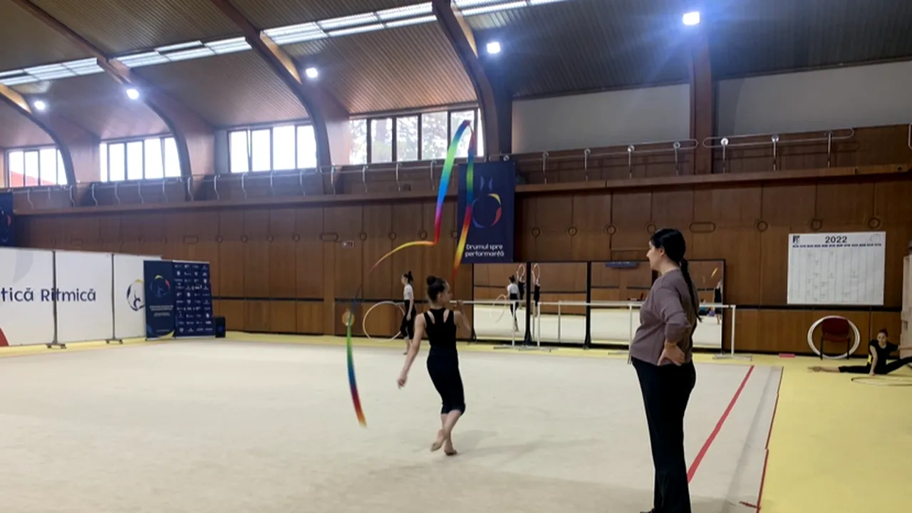 Gravidă în opt luni a ARBITRAT 15 ore la concursul de la Atena!