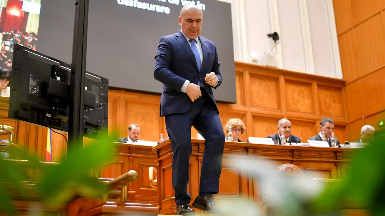 Guvernul Bolojan, prima ședință fără PSD. A ținut agenda la secret până când a început întâlnirea. Ce legi se grăbește să dea înainte de debarcare