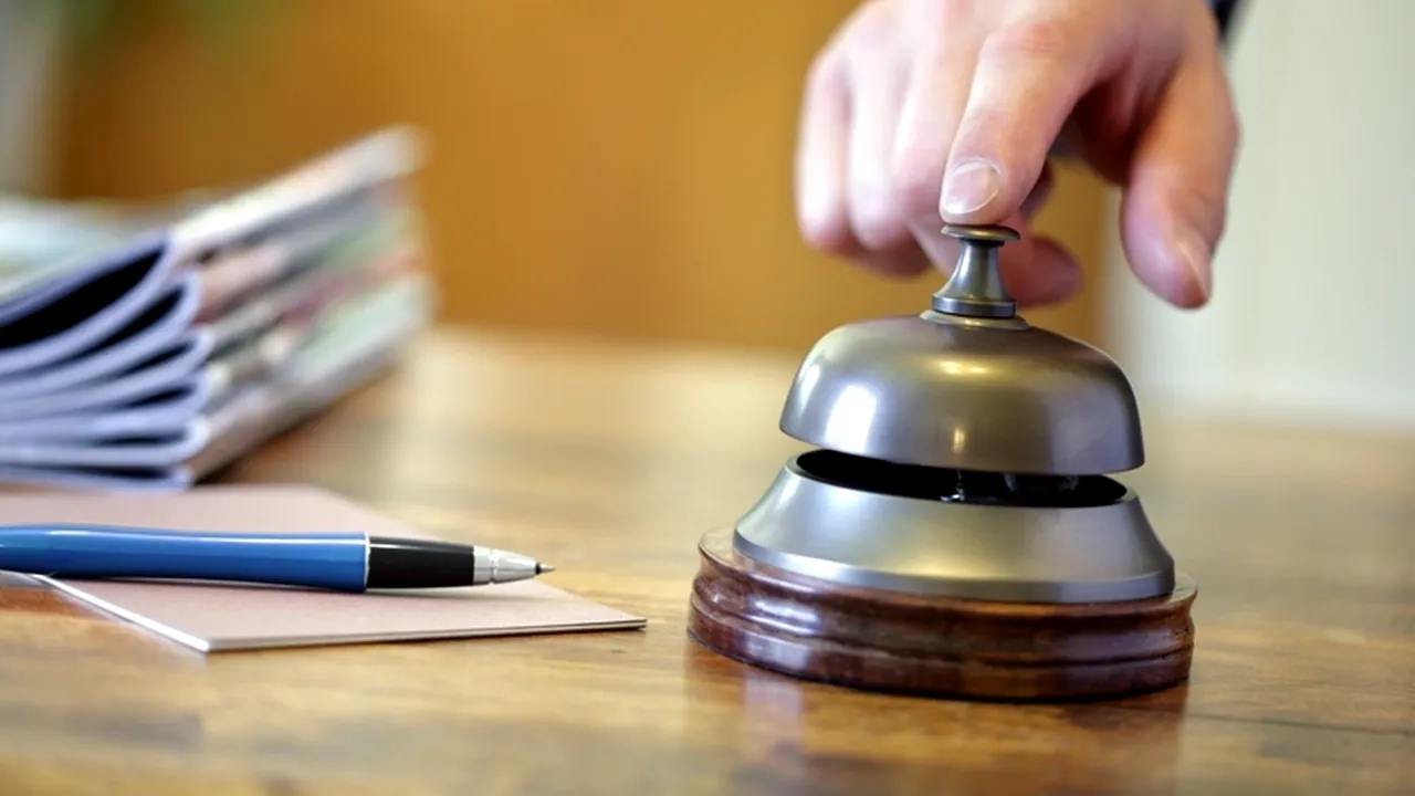 Hotelierii români, despre introducerea impozitului forfetar: Ne zbatem de pomană. Va fi respins