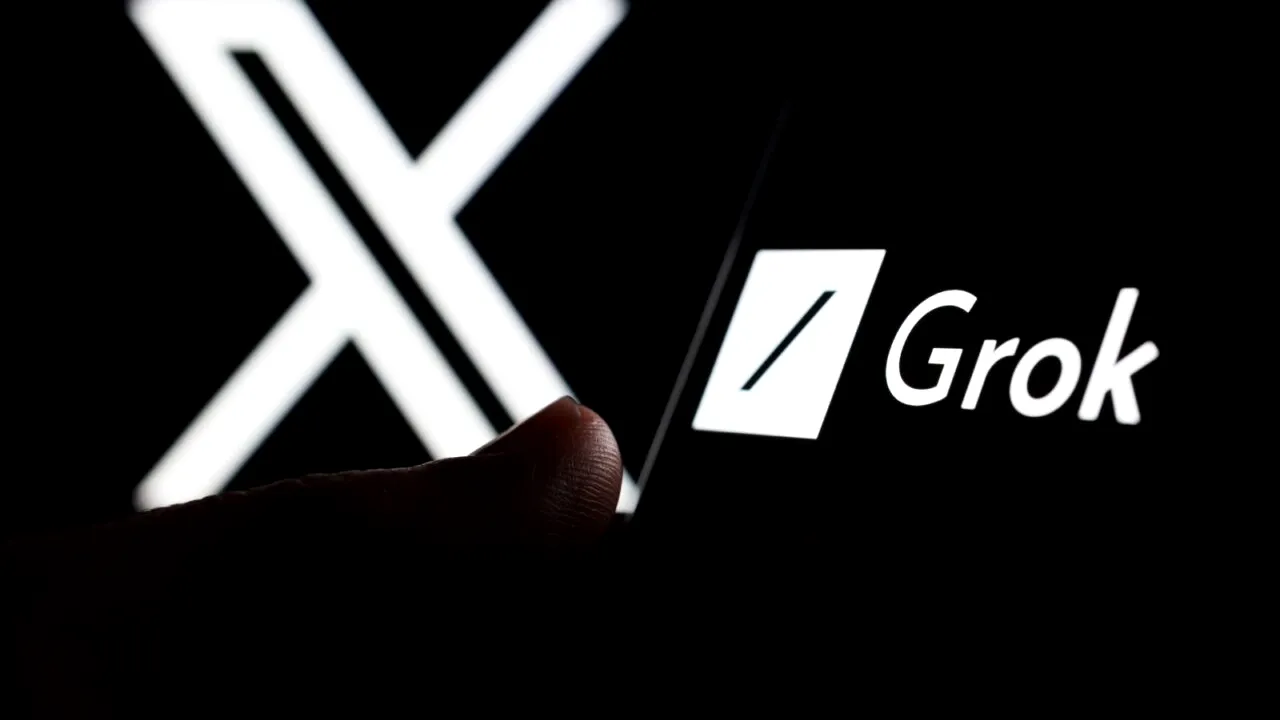 GROK, chatbot-ul de pe X, a făcut instigare la genocid împotriva oamenilor de culoare albă. Derapajul ar fi fost cauzat de un „angajat rebel”