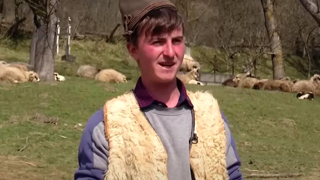 „Nici să nu mai AUD!” Ciobanul Ionuț s-a întors acasă pentru totdeauna, după ce a muncit în Germania