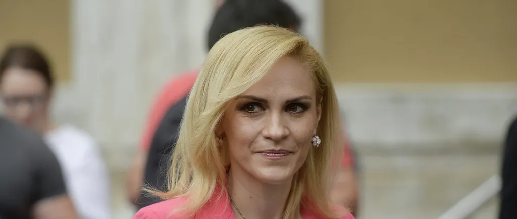 Consilierii ALDE îi cer Gabrielei Firea să reia licitația de 180 de milioane de euro pentru tramvaie