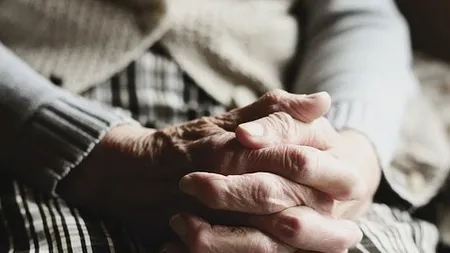 Ucigașa de 102 ani: O femeie e suspectată că și-ar fi ucis „vecina