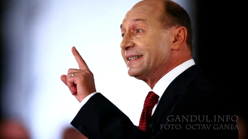 Băsescu îi cere Ecaterinei Andronescu o declarație că nu a plagiat