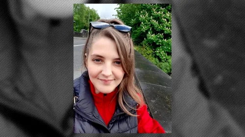VIDEO | Tânăra din Oradea, ucisă în Irlanda, a fost înmormântată. Părinții, în lacrimi: ”Trăim o mare durere în inimile noastre”