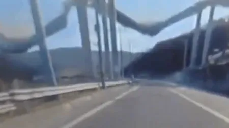 Cel puțin patru persoane au murit după ce un POD aflat în construcție s-a prăbușit. Momentul a fost surprins de o cameră de bord. Unde s-a întâmplat
